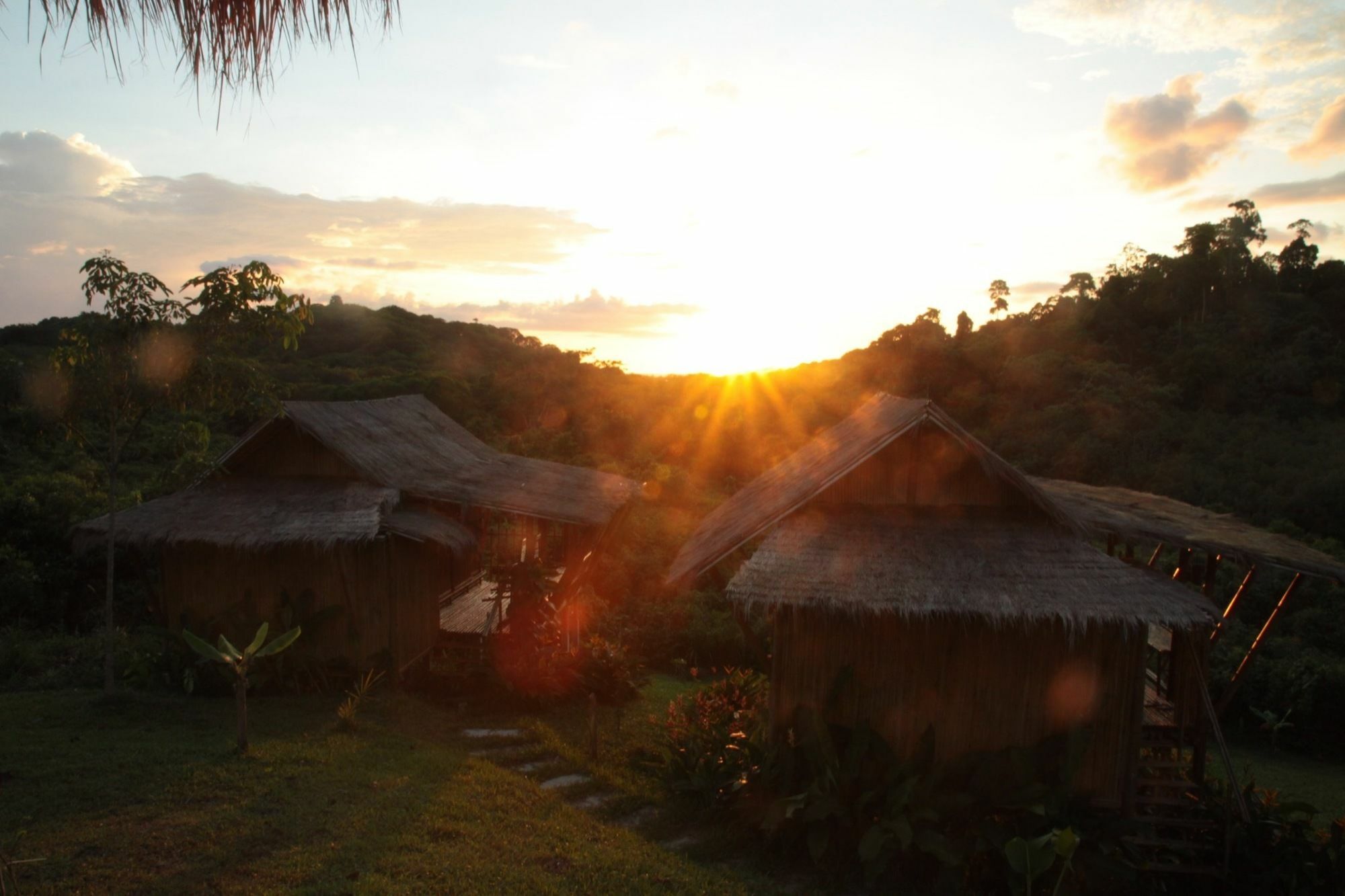 Phuree Hut Vila Koh Phayam Exterior foto